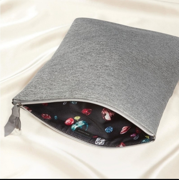 Stella & Dot Madison Clutch in‎  Gray & Pearl - Picture 5 of 10